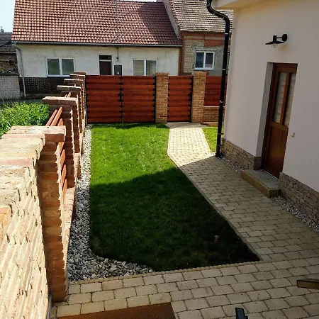 Mikulecky Kutloch Apartment Mikulcice
